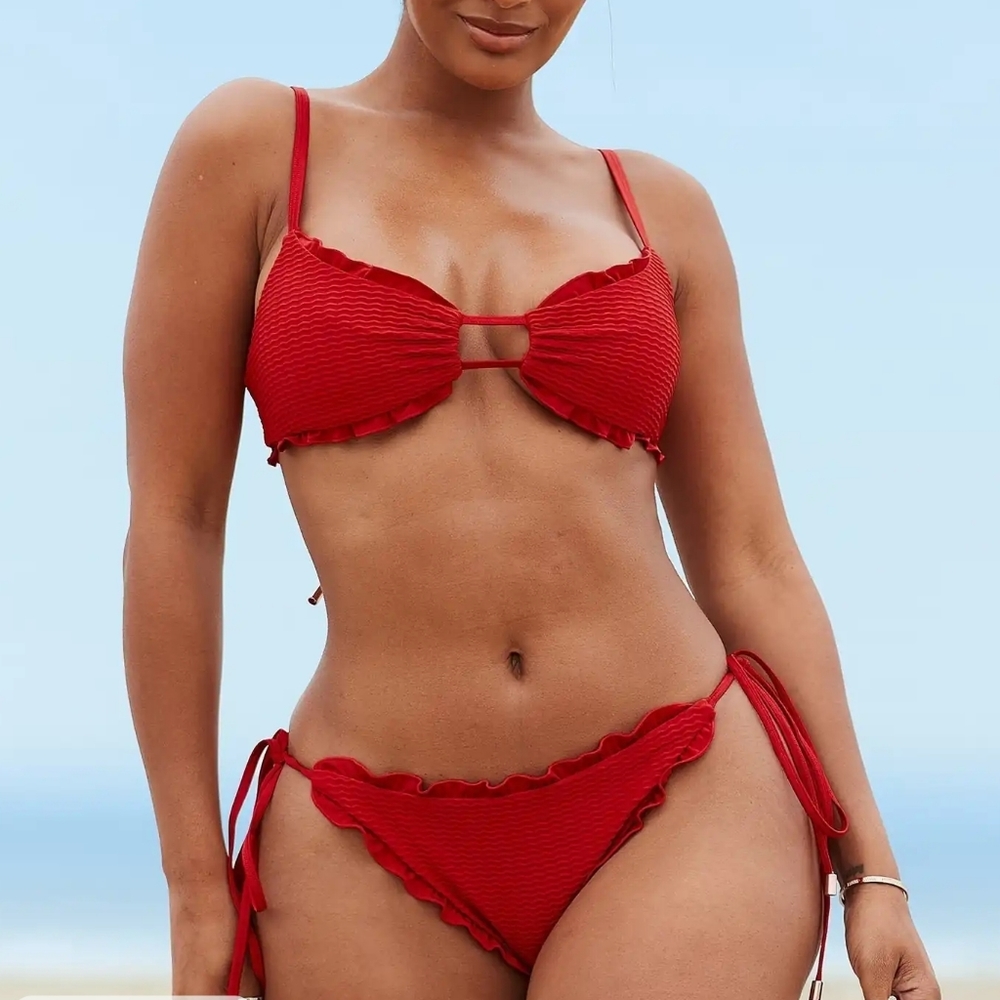 ⭐️ Lounge Underwear Hawaii Textured red Bikini set S